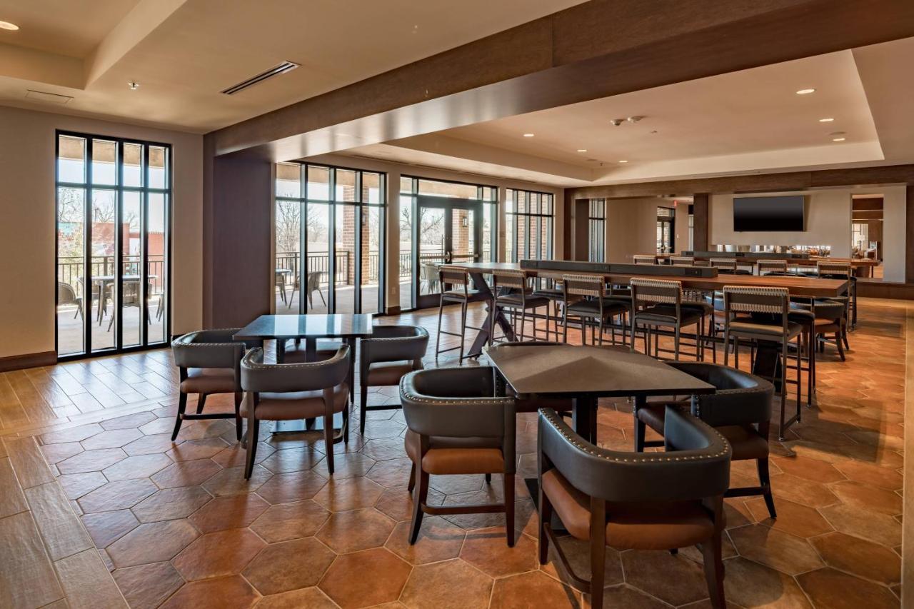 Springhill By Marriott Worth Historic Stockyards Hotel